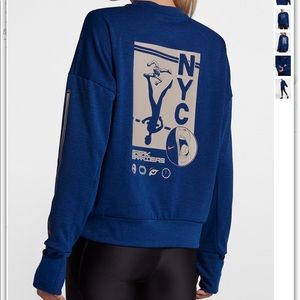 Nike Women's NYC Sphere Element Crew Top 2.0